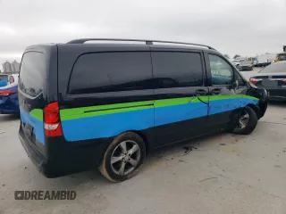 2016 Mercedes-Benz Metris Cargo z VIN WD3PG2EAXG3171266, wystawiony jako Copart lot #43595185 z przebiegiem 101 889 mil mil oraz Szkoda całkowita • Salvage title. Historia ofert i sprzedaży dostępna na DreamBid. Obrazek 3.
