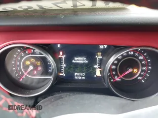2020 Jeep Wrangler Unlimited Rubicon z VIN 1C4HJXFN7LW172944, wystawiony jako IAAI lot #41474893 z przebiegiem 76 726 mil mil oraz . Historia ofert i sprzedaży dostępna na DreamBid. Obrazek 7.
