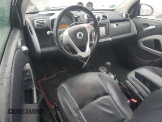 2009 Smart fortwo Passion z VIN WMEEK31X59K270597, wystawiony jako Copart lot #43187955 z przebiegiem 67 842 mil mil oraz Czysty tytuł • Clean title. Historia ofert i sprzedaży dostępna na DreamBid. Obrazek 8.