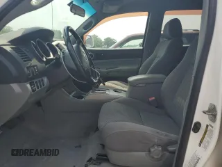2005 Toyota Tacoma with VIN 5TELU42N95Z023835, listed as a Copart auction lot 60819095 with 271,642 mi miles and Salvage title. Bid and sale history available at DreamBid. Image 7.