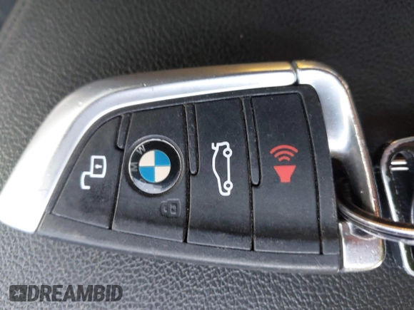2019 BMW 3 Series 330i xDrive with VIN WBA5R7C58KFH25535, listed as a IAAI auction lot 41232856 with 85,401 mi miles. Bid and sale history available at carsss.com. Image 11.