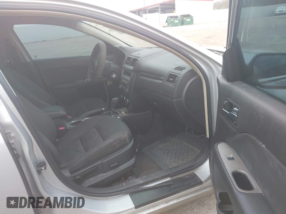2010 Ford Fusion SEL with VIN 3FAHP0JA3AR166610, listed as a IAAI auction lot 41583485 with 228,011 mi miles. Bid and sale history available at carsss.com. Image 5.