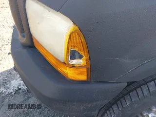 2001 Ford Excursion Limited z VIN 1FMNU43S81EB86661, wystawiony jako IAAI lot #41308069 z przebiegiem 252 337 mil mil oraz . Historia ofert i sprzedaży dostępna na DreamBid. Obrazek 6.