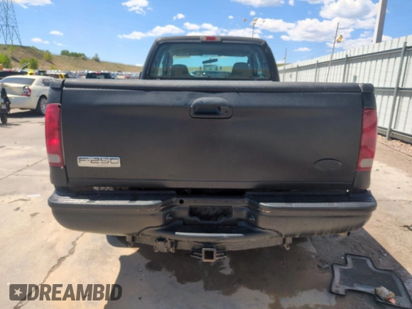 2005 Ford F-250 XL с VIN 1FTSX21595EC29006, выставлен на аукционе Copart как лот 56250625 с пробегом 318 377 миль миль и Чистый • Clean title. История ставок и продаж доступна на DreamBid. Изображение 6.