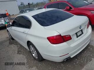 2013 BMW 5 Series 528i with VIN WBAXG5C5XDDY31063, listed as a IAAI auction lot 41713713 with Not Provided miles and . Bid and sale history available at carsss.com. Image 3.