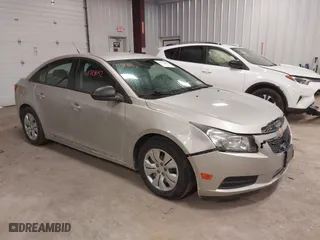 2013 Chevrolet Cruze LS with VIN 1G1PA5SG4D7239463, listed as a IAAI auction lot 41718052 with 105,347 mi miles. Bid and sale history available at carsss.com. Image 1.