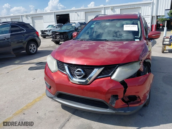 2015 Nissan Rogue S with VIN KNMAT2MT6FP557250, listed as a IAAI auction lot 41913569 with 152,931 mi miles. Bid and sale history available at carsss.com. Image 12.