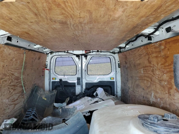2018 Ford Transit z VIN 1FTYR2YMXJKB01631, wystawiony jako Copart lot #60091905 z przebiegiem 123 157 mil mil oraz Szkoda całkowita • Salvage title. Historia ofert i sprzedaży dostępna na DreamBid. Obrazek 10.