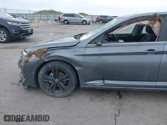 2022 Volkswagen Jetta SE with VIN 3VW7M7BU5NM000413, listed as a IAAI auction lot 42326437 with 61,385 mi miles and . Bid and sale history available at DreamBid. Image 6.