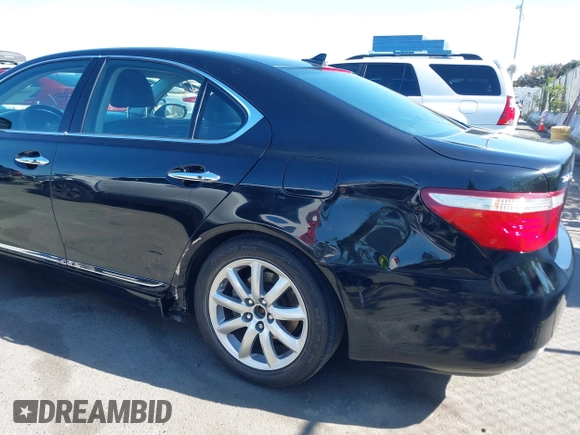 2008 Lexus LS 460 with VIN JTHBL46F385083603, listed as a IAAI auction lot 42085788 with Not Provided miles and . Bid and sale history available at DreamBid. Image 6.