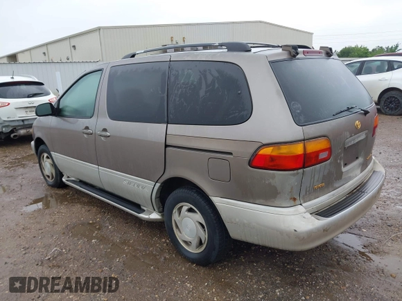 1998 Toyota Sienna LE с VIN 4T3ZF13C0WU032131, выставлен на аукционе IAAI как лот 42196782 с пробегом Не указан миль и . История ставок и продаж доступна на DreamBid. Изображение 3.