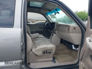 2002 Chevrolet Tahoe LS with VIN 1GNEC13ZX2J265803, listed as a IAAI auction lot 42571325 with 265,954 mi miles and . Bid and sale history available at DreamBid. Image 5.