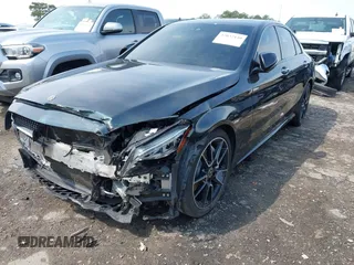 2019 Mercedes-Benz C 300 z VIN 55SWF8DB9KU321914, wystawiony jako IAAI lot #42032140 z przebiegiem 84 967 mil mil oraz . Historia ofert i sprzedaży dostępna na DreamBid. Obrazek 6.