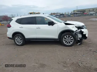 2019 Nissan Rogue SV with VIN KNMAT2MVXKP528443, listed as a IAAI auction lot 40556136 with 176,994 mi miles. Bid and sale history available at carsss.com. Image 13.