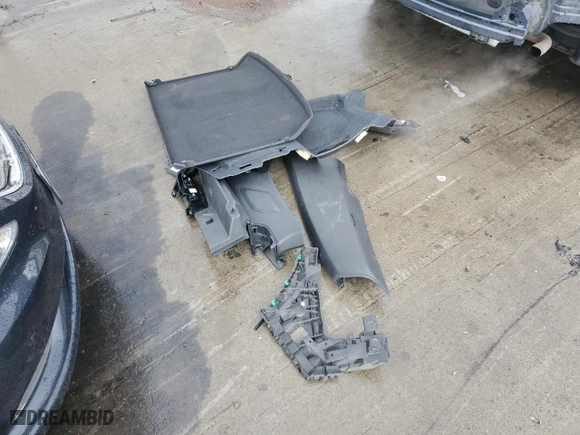 2019 Volvo XC40 Inscription with VIN YV4162UL2K2104920, listed as a Copart auction lot 81936534 with 35,394 mi miles and Salvage Title. Bid and sale history available at carsss.com. Image 13.