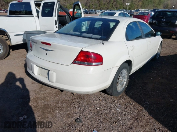 2005 Chrysler Sebring z VIN 1C3EL46X25N562313, wystawiony jako IAAI lot #41855391 z przebiegiem 133 932 mil mil oraz . Historia ofert i sprzedaży dostępna na DreamBid. Obrazek 4.