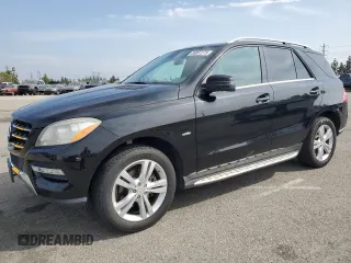 2012 Mercedes-Benz M 350 z VIN 4JGDA5HBXCA000938, wystawiony jako Copart lot #58807275 z przebiegiem 173 540 mil mil oraz Szkoda całkowita • Salvage title. Historia ofert i sprzedaży dostępna na DreamBid. Obrazek 1.