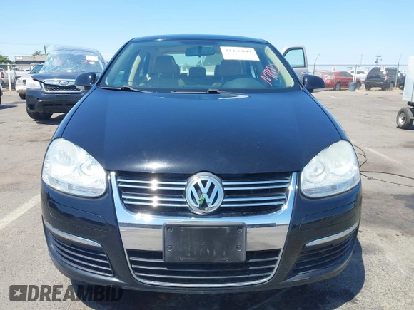 2008 Volkswagen Jetta SE with VIN 3VWRZ71K58M122283, listed as a IAAI auction lot 42466049 with 83,252 mi miles and . Bid and sale history available at DreamBid. Image 12.