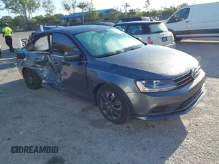 2017 Volkswagen Jetta S с VIN 3VW2B7AJ0HM405915, выставлен на аукционе IAAI как лот 42042082 с пробегом 125 615 миль миль и . История ставок и продаж доступна на DreamBid. Изображение 1.