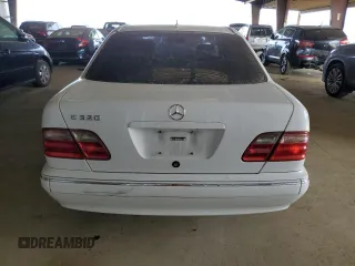 2001 Mercedes-Benz E-Class with VIN WDBJF65J11B366531, listed as a Copart auction lot 47059205 with 118,251 mi miles and Clean Title. Bid and sale history available at carsss.com. Image 6.