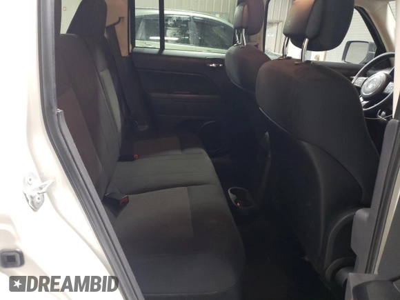 2013 Jeep Patriot Latitude with VIN 1C4NJPFA0DD250364, listed as a Copart auction lot 86316314 with 68,686 mi miles and Salvage Title. Bid and sale history available at carsss.com. Image 10.