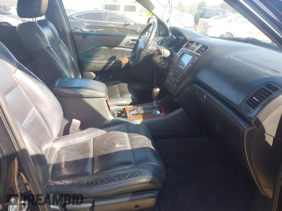 2006 Acura MDX with VIN 2HNYD182X6H538674, listed as a IAAI auction lot 41616146 with 239,936 mi miles. Bid and sale history available at carsss.com. Image 5.