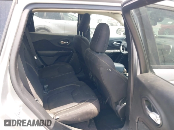 2016 Jeep Cherokee Latitude with VIN 1C4PJLCB3GW176901, listed as a IAAI auction lot 42019983 with 141,104 mi miles and . Bid and sale history available at DreamBid. Image 8.
