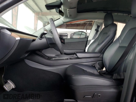 2022 Tesla Model Y Long Range z VIN 7SAYGDEE1NF393187, wystawiony jako Copart lot #56419535 z przebiegiem 82 757 mil mil oraz Nie do naprawy • Non repairable. Historia ofert i sprzedaży dostępna na DreamBid. Obrazek 7.
