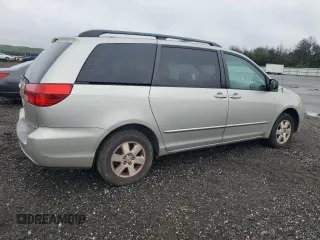 2004 Toyota Sienna CE with VIN 5TDZA23C14S102514, listed as a Copart auction lot 64494754 with 141,622 mi miles and Clean Title. Bid and sale history available at carsss.com. Image 3.