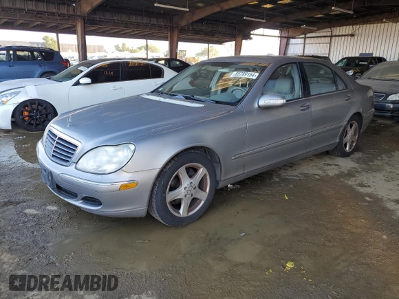 2004 Mercedes-Benz S-Class 4.3L with VIN WDBNG70JX4A392518, listed as a Copart auction lot 85789154 with 156,840 mi miles and Clean Title. Bid and sale history available at carsss.com. Image 1.