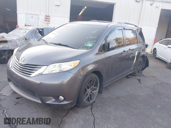 2012 Toyota Sienna XLE with VIN 5TDDK3DC6CS040442, listed as a IAAI auction lot 40899461 with 174,738 mi miles and . Bid and sale history available at DreamBid. Image 18.