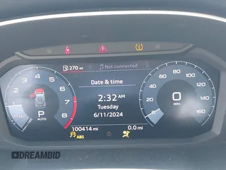 2020 Audi Q3 Premium z VIN WA1AECF39L1010852, wystawiony jako IAAI lot #39768583 z przebiegiem 100 414 mil mil oraz . Historia ofert i sprzedaży dostępna na DreamBid. Obrazek 7.