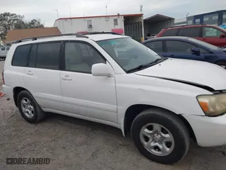 2006 Toyota Highlander with VIN JTEGP21A860101367, listed as a IAAI auction lot 41316085 with 172,426 mi miles. Bid and sale history available at carsss.com. Image 13.