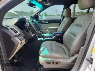 2014 Ford Explorer XLT z VIN 1FM5K7D86EGA80360, wystawiony jako Copart lot #61604015 z przebiegiem 186 072 mil mil oraz Szkoda całkowita • Salvage title. Historia ofert i sprzedaży dostępna na DreamBid. Obrazek 7.