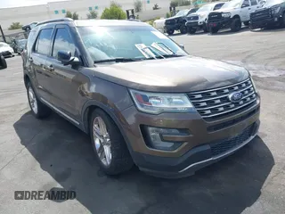 2016 Ford Explorer XLT with VIN 1FM5K7D88GGB06492, listed as a IAAI auction lot 41955740 with 1 mi miles. Bid and sale history available at carsss.com. Image 1.