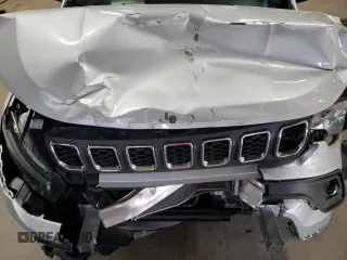2024 Jeep Compass Latitude с VIN 3C4NJDBN8RT117974, выставлен на аукционе Copart как лот 65041645 с пробегом Не указан миль и Чистый • Clean title. История ставок и продаж доступна на DreamBid. Изображение 12.
