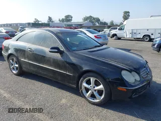 2004 Mercedes-Benz CLK 320 с VIN WDBTJ65JX4F100378, выставлен на аукционе IAAI как лот 42662549 с пробегом 108 455 миль миль и . История ставок и продаж доступна на DreamBid. Изображение 1.