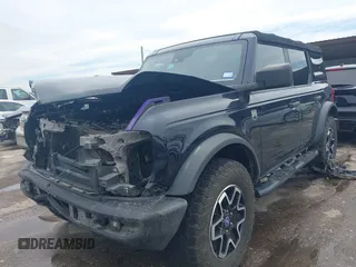 2021 Ford Bronco with VIN 1FMDE5BH2MLA85541, listed as a IAAI auction lot 42376748 with 53,724 mi miles and . Bid and sale history available at DreamBid. Image 18.