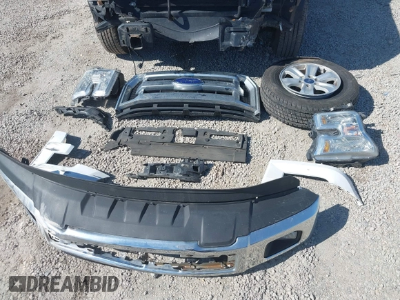 2016 Ford F-150 XL with VIN 1FTEW1CF9GFA17977, listed as a IAAI auction lot 41769780 with 199,838 mi miles and . Bid and sale history available at DreamBid. Image 12.