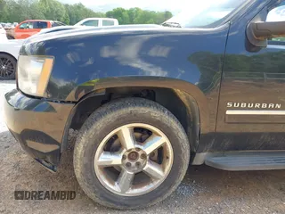 2011 Chevrolet Suburban LTZ with VIN 1GNSKKE38BR359006, listed as a IAAI auction lot 42183589 with 162,154 mi miles and . Bid and sale history available at DreamBid. Image 18.