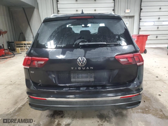 2024 Volkswagen Tiguan SE with VIN 3VV3B7AX5RM127298, listed as a Copart auction lot 47931405 with 21,509 mi miles and Clean Title. Bid and sale history available at carsss.com. Image 6.