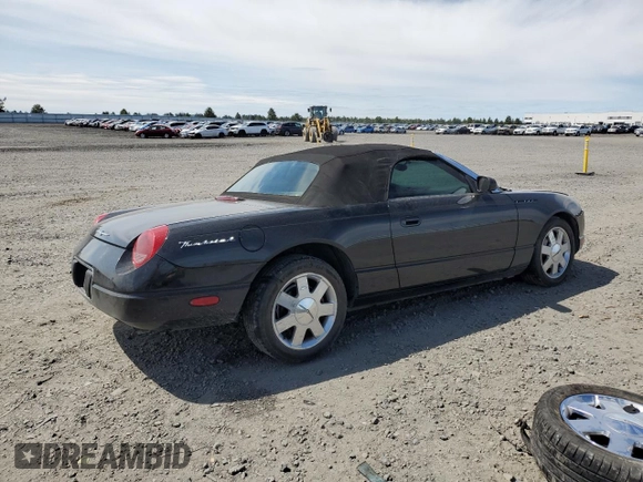 2002 Ford Thunderbird Hardtop Premium z VIN 1FAHP60A92Y117614, wystawiony jako Copart lot #59344735 z przebiegiem 83 723 mil mil oraz Szkoda całkowita • Salvage title. Historia ofert i sprzedaży dostępna na DreamBid. Obrazek 3.