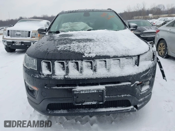 2018 Jeep Compass Altitude with VIN 3C4NJDBB6JT307069, listed as a IAAI auction lot 41351646 with 50,387 mi miles and . Bid and sale history available at carsss.com. Image 12.