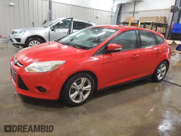 2014 Ford Focus SE with VIN 1FADP3K29EL367147, listed as a Copart auction lot 44200575 with 190,819 mi miles and Clean Title. Bid and sale history available at carsss.com. Image 1.