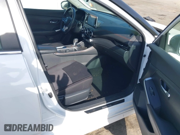 2020 Nissan Sentra SR z VIN 3N1AB8DV6LY290485, wystawiony jako IAAI lot #42082911 z przebiegiem 74 125 mil mil oraz . Historia ofert i sprzedaży dostępna na DreamBid. Obrazek 5.