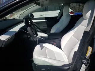 2022 Tesla Model 3 with VIN 5YJ3E1EA5NF339769, listed as a Copart auction lot 47111685 with 44,087 mi miles and Salvage Title. Bid and sale history available at DreamBid. Image 7.