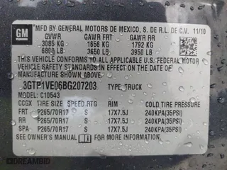 2011 GMC Sierra 1500 SLE with VIN 3GTP1VE06BG207203, listed as a IAAI auction lot 41495972 with 151,239 mi miles. Bid and sale history available at carsss.com. Image 9.