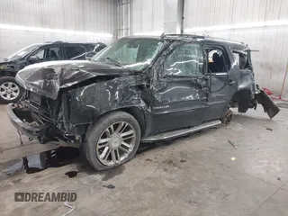 2012 Cadillac Escalade Premium z VIN 1GYS4CEF7CR299766, wystawiony jako IAAI lot #41374795 z przebiegiem 156 491 mil mil oraz . Historia ofert i sprzedaży dostępna na DreamBid. Obrazek 18.