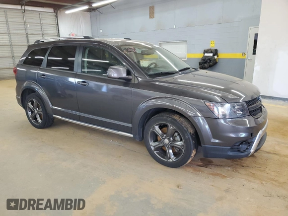 2014 Dodge Journey Crossroad with VIN 3C4PDCGG8ET284320, listed as a Copart auction lot 46924985 with 192,321 mi miles and Salvage title. Bid and sale history available at DreamBid. Image 4.