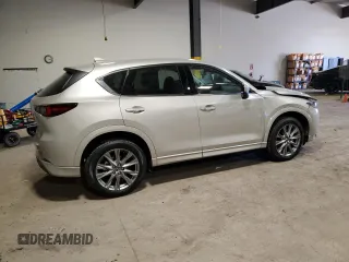 2025 Mazda CX-5 2.5 S Premium Plus Package with VIN JM3KFBEM2S0543357, listed as a Copart auction lot 41458725 with 5,600 mi miles and Salvage Title. Bid and sale history available at carsss.com. Image 3.